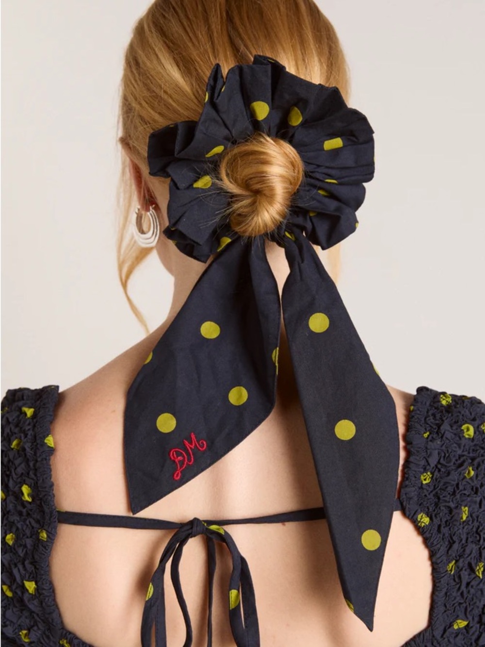 DAMSON MADDER MALINDA TIE DETAIL SCRUNCHIE IN NAVY & OLIVE SPOT